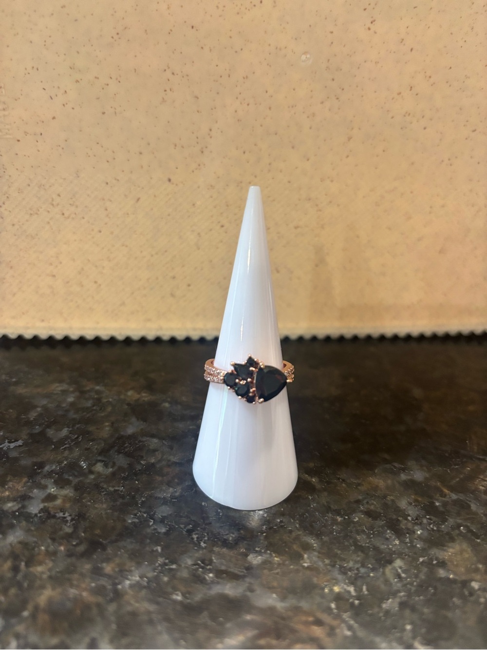 BP Size 7- Elegant Black Onyx Stone Rose Gold Ring - Women Jewelry